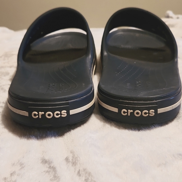 Crocs slides - Picture 3 of 4